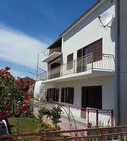Mico Apartament Tribalj