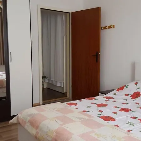 Apartament Mico